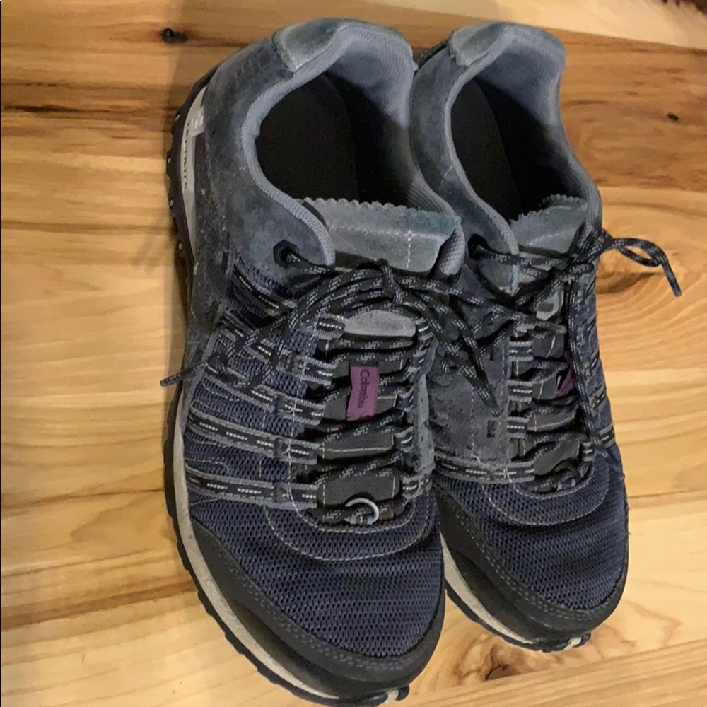 Columbia woman’s tech lite out dry shoes